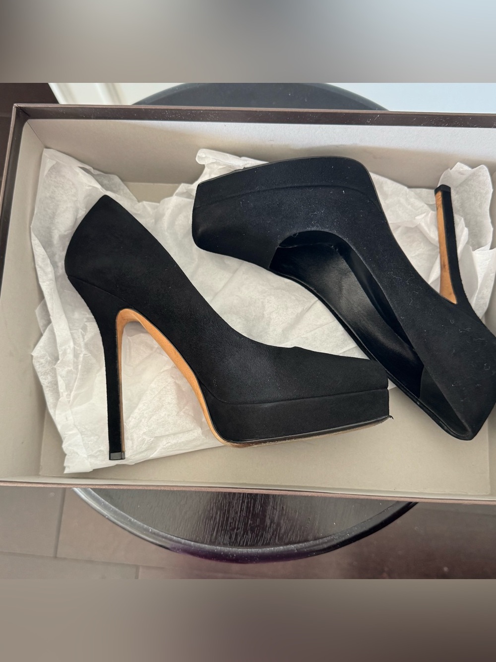 Gucci Black Suede Platform Pumps Square Toe EU37/US 6.5 Made in Italy - Picture 13 of 13